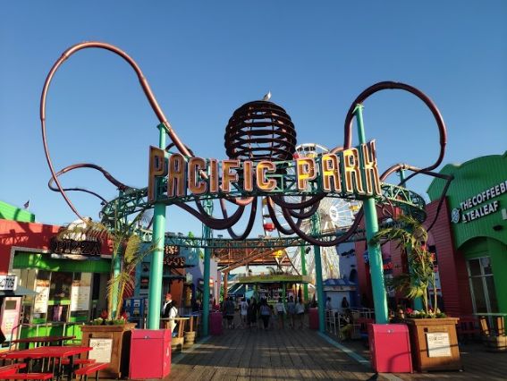 Enjoy Carnival Rides at Santa Monica Pier_Beach-1